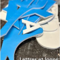 Lettes pictos logos et formes découpées pas cher